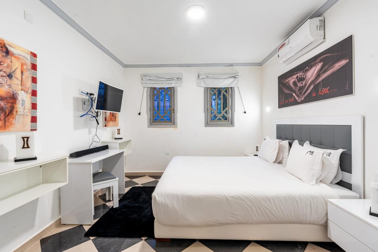 Villa 680 m² f Targa — 4