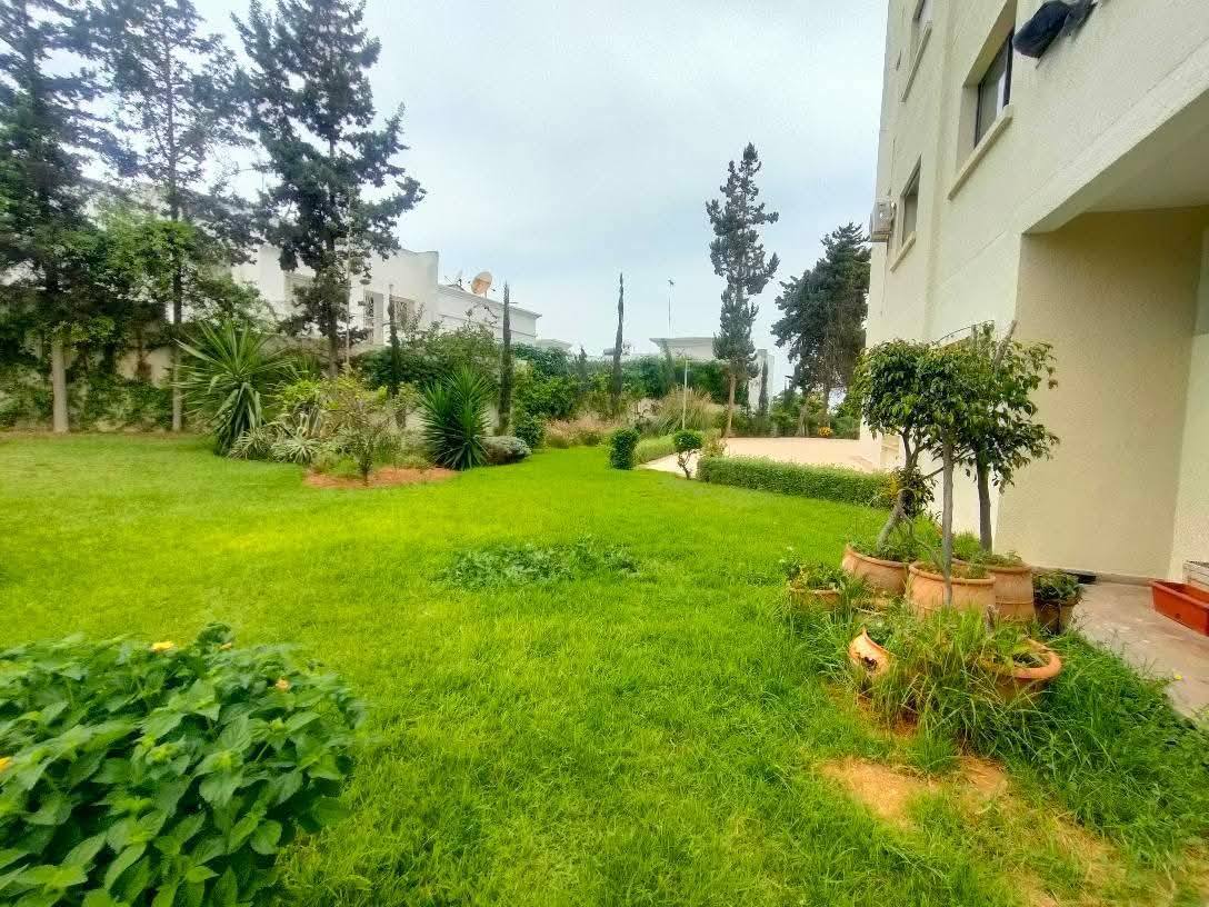 Appartement vide 100m² Ain Diab 8000 Dh
