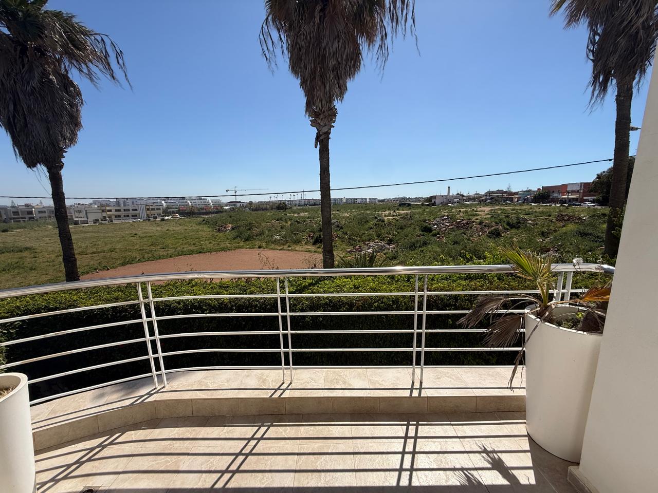 Dar Bouazza, vente Villa indépendante sur 3 niveaux angle, 4 CH — 3