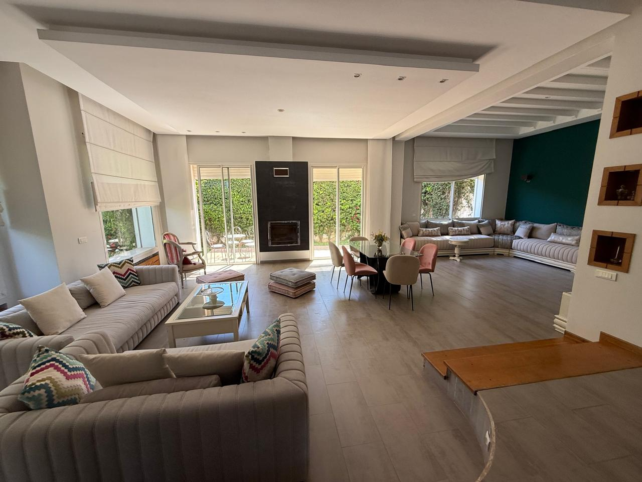 Dar Bouazza, vente Villa indépendante sur 3 niveaux angle, 4 CH