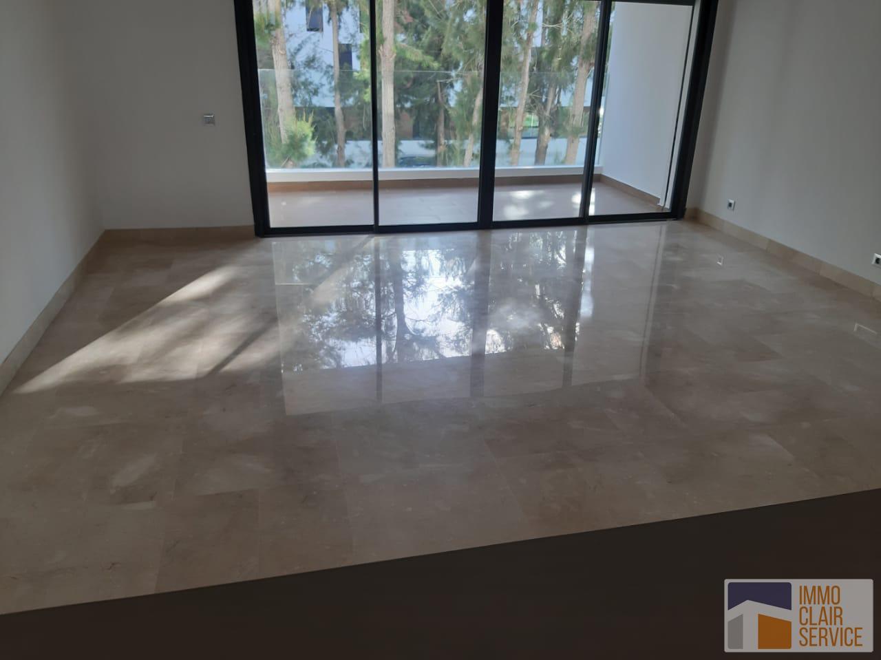 Appartement de haut standing, neuf (Orangeraies Souissi)