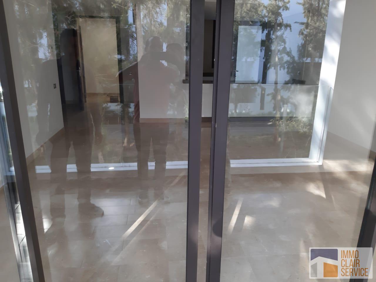Appartement de haut standing, neuf (Orangeraies Souissi) — 2