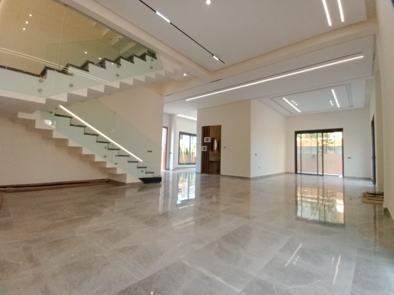 VILLA LUXUEUSE ET CONTEMPORAINE DOMAINE GOLF