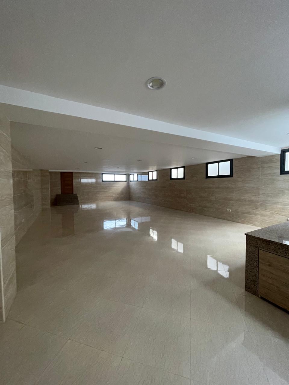Immeuble Commercial Premium à louer à Rabat — 5
