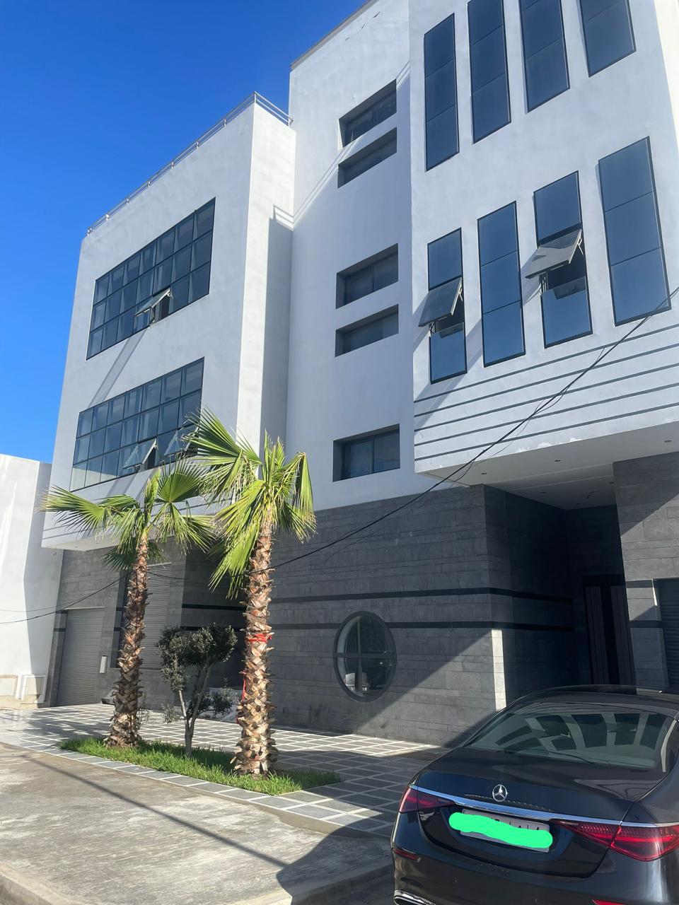 Immeuble Commercial Premium à louer à Rabat