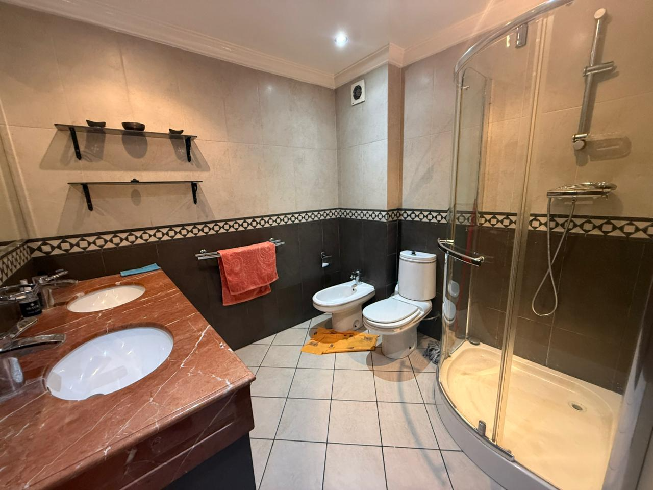 Appartement à vendre – Quartier des Hôpitaux (proche 2 Mars) 3 CH — 3