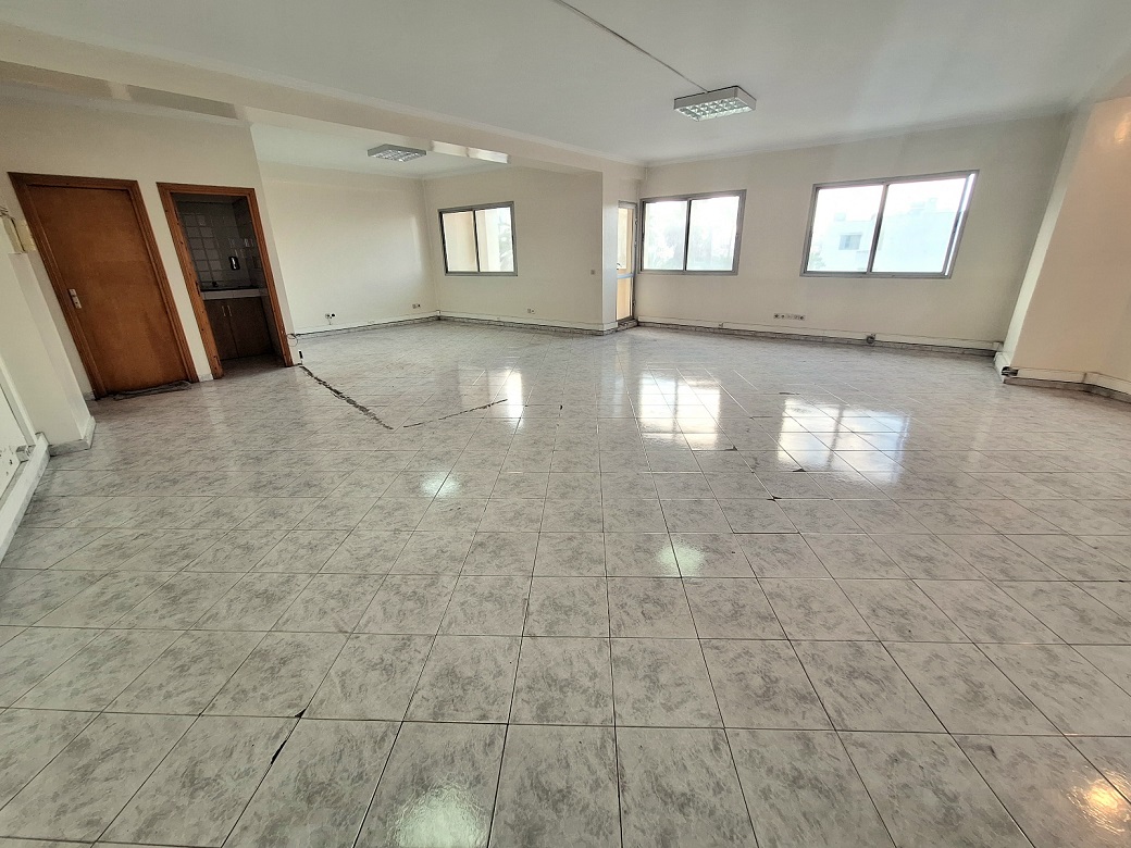 BD MOULAY YOUSSEF | PLATEAU DE BUREAU À VENDRE – 106 m²
