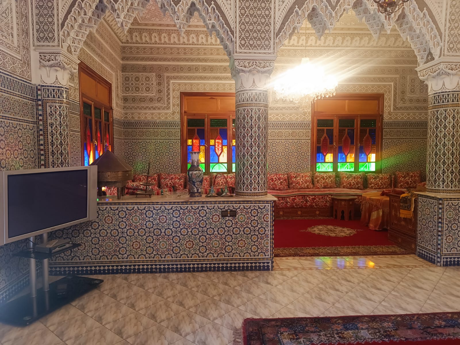 VILLA D’EXCEPTION À VENDRE – TARGA, MARRAKECH