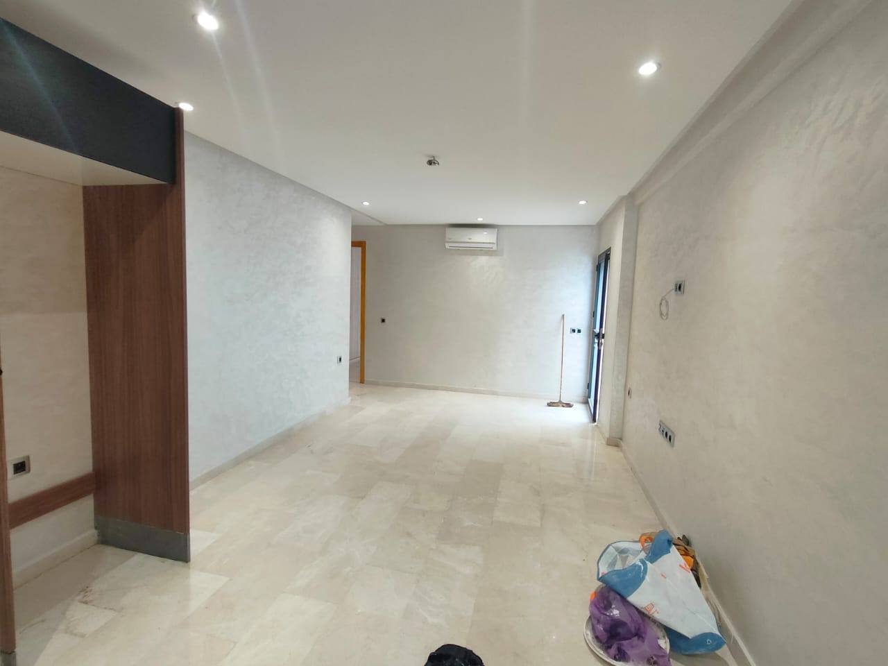 Studio vide 52m² Hôpitaux TRAM 5000 Dh