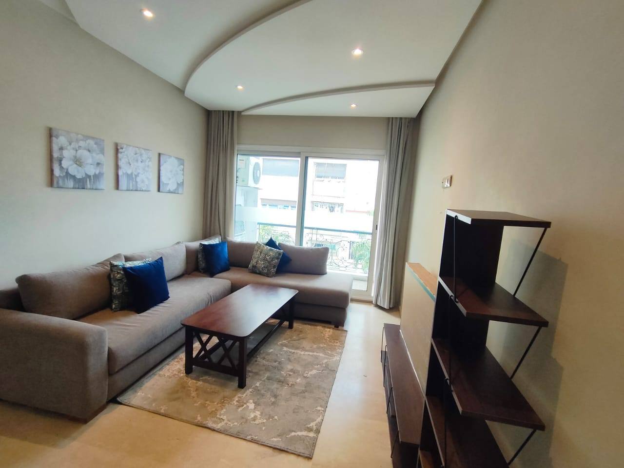 Studio meublé 50m² Benjdia 5300 Dh — 2