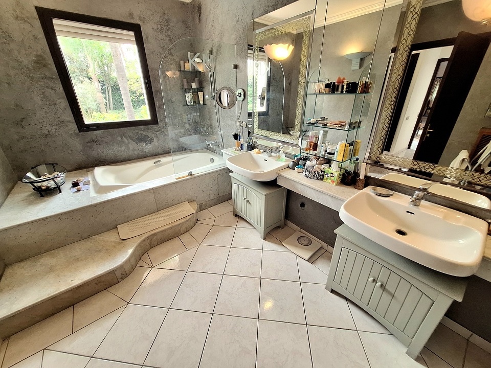 Villa 1069 m² f Californie — 9