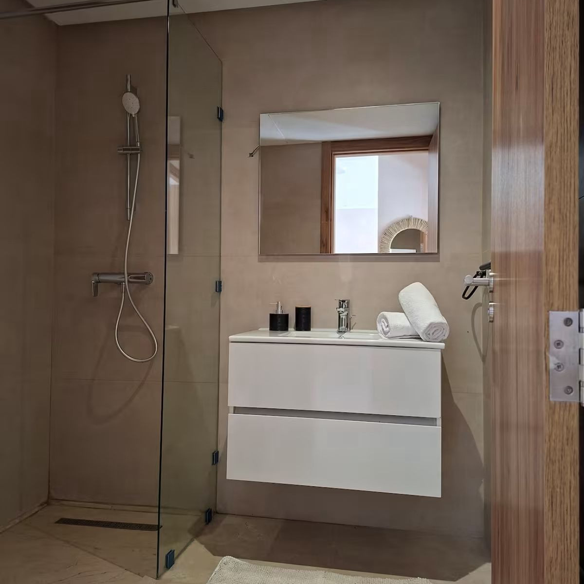 Studio meublé Noria Rez de Jardin — 4