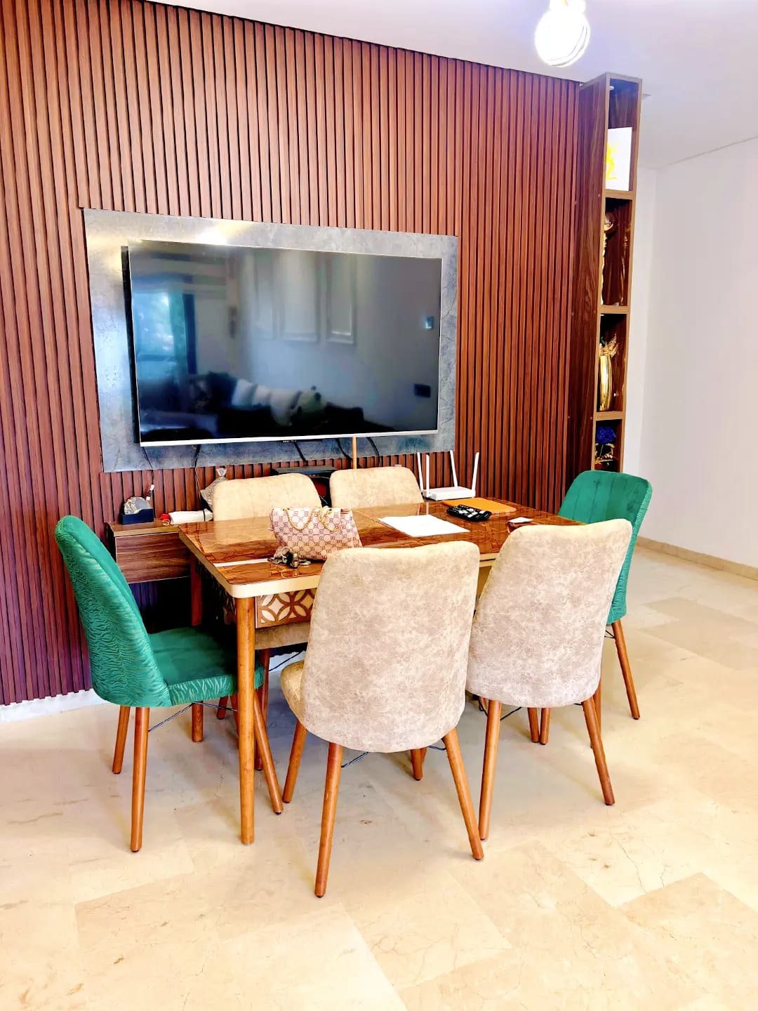Bel appartement en vente de 137 m² au quartier Des Hôpitaux — 3