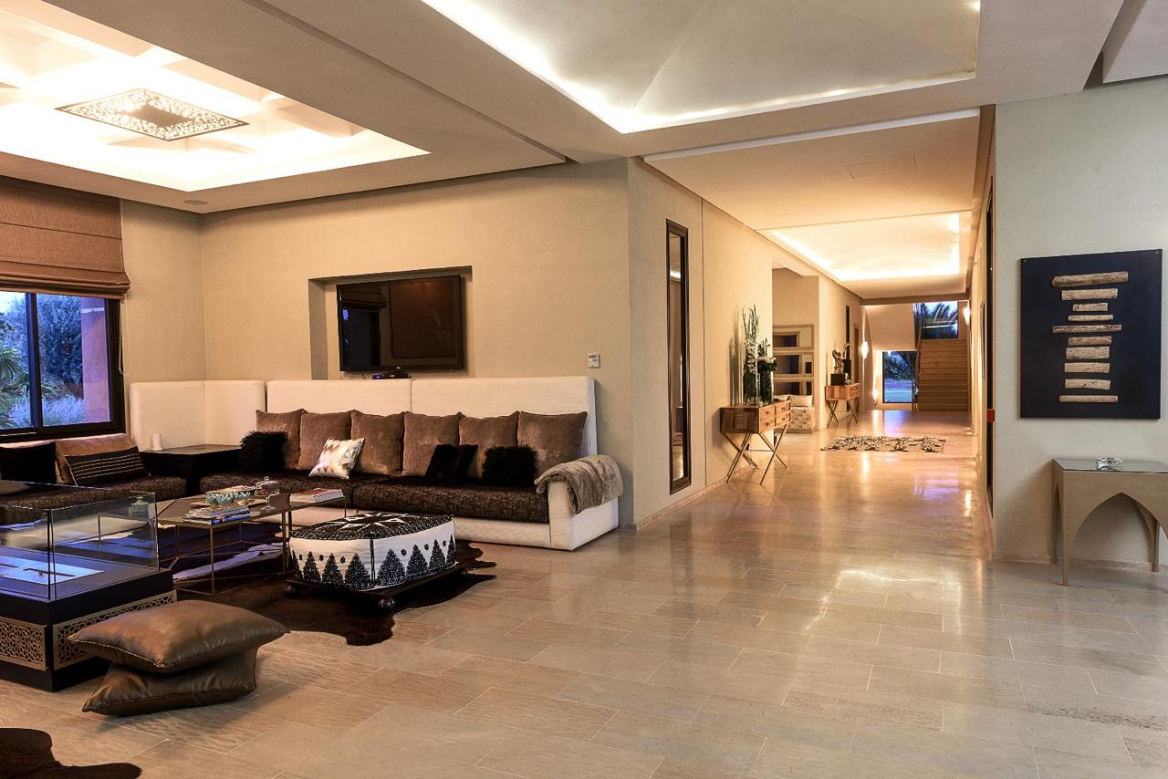 Villa Haute Standing 1,7 Hects. À Vendre R. Ourika — 2