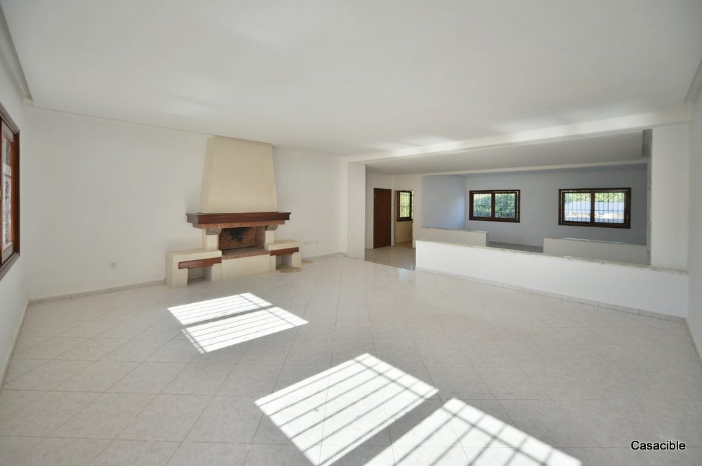 Ain Diab: Location villa vide avec 5 chambres et belle terrasse. — 2