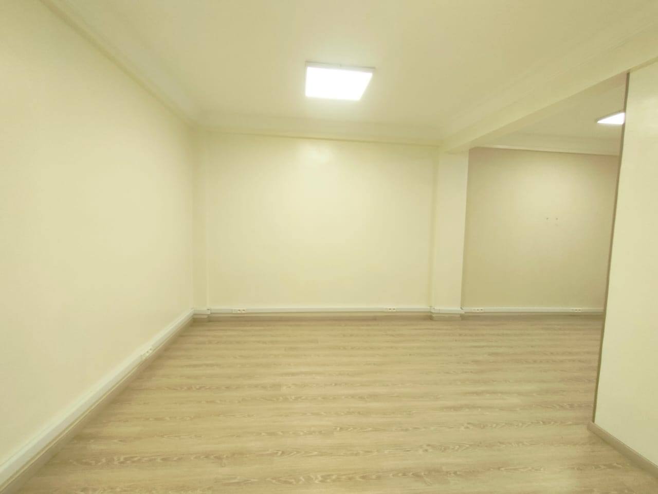 Plateau Bureau 68m² Bourgogne 6000 dh — 6