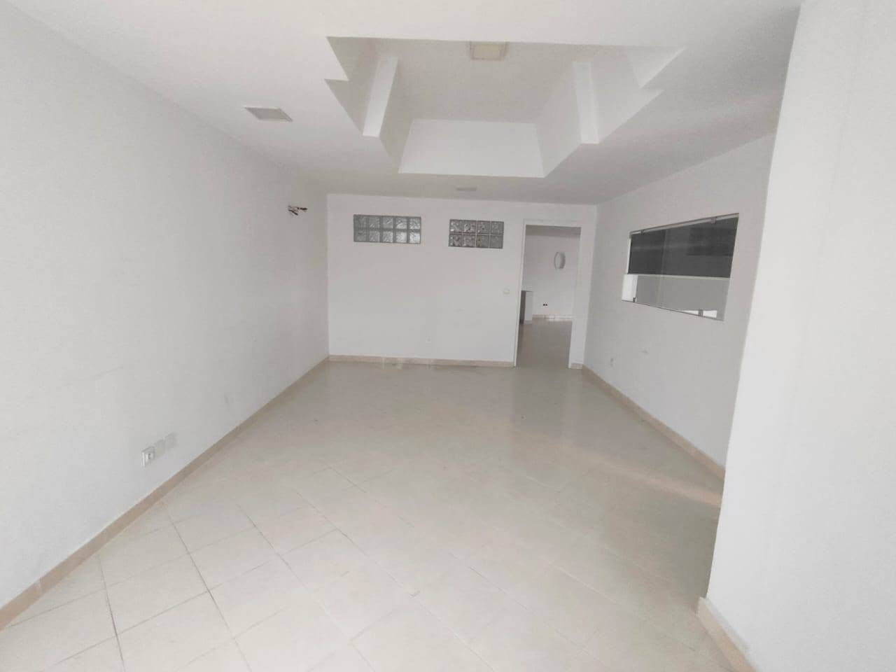 Plateau Bureau 105m² Beauséjour 12500 dh — 5