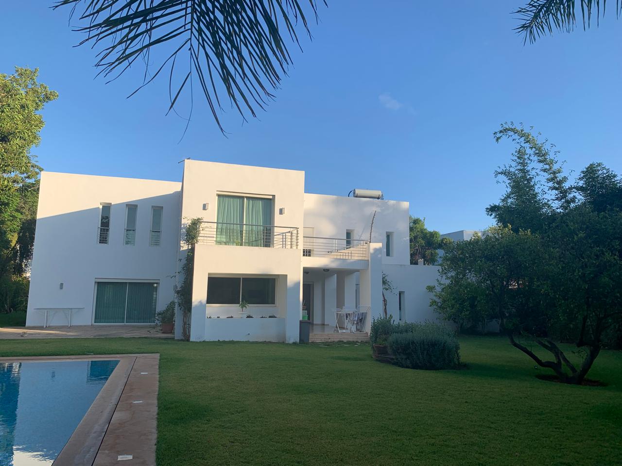 Villa de luxe meublée à la location (Souissi)
