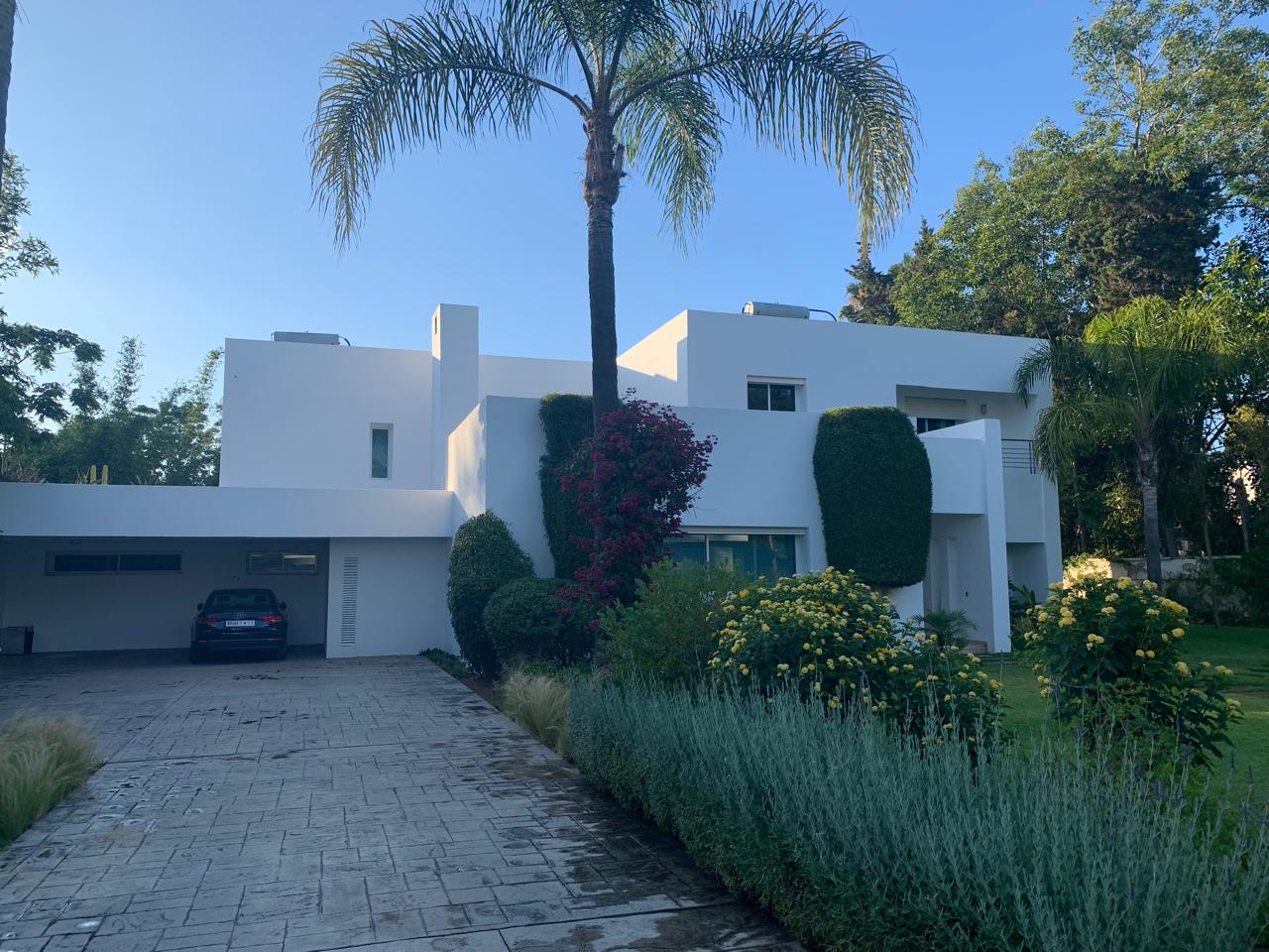 Villa de luxe meublée à la location (Souissi) — 2