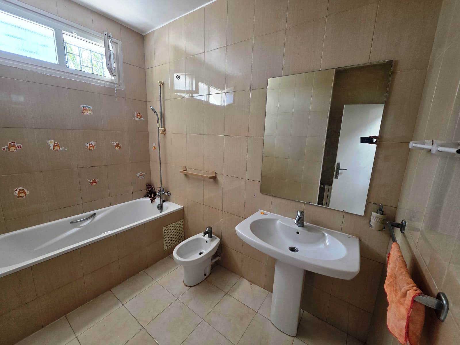Villa en location - quartier OLM — 6