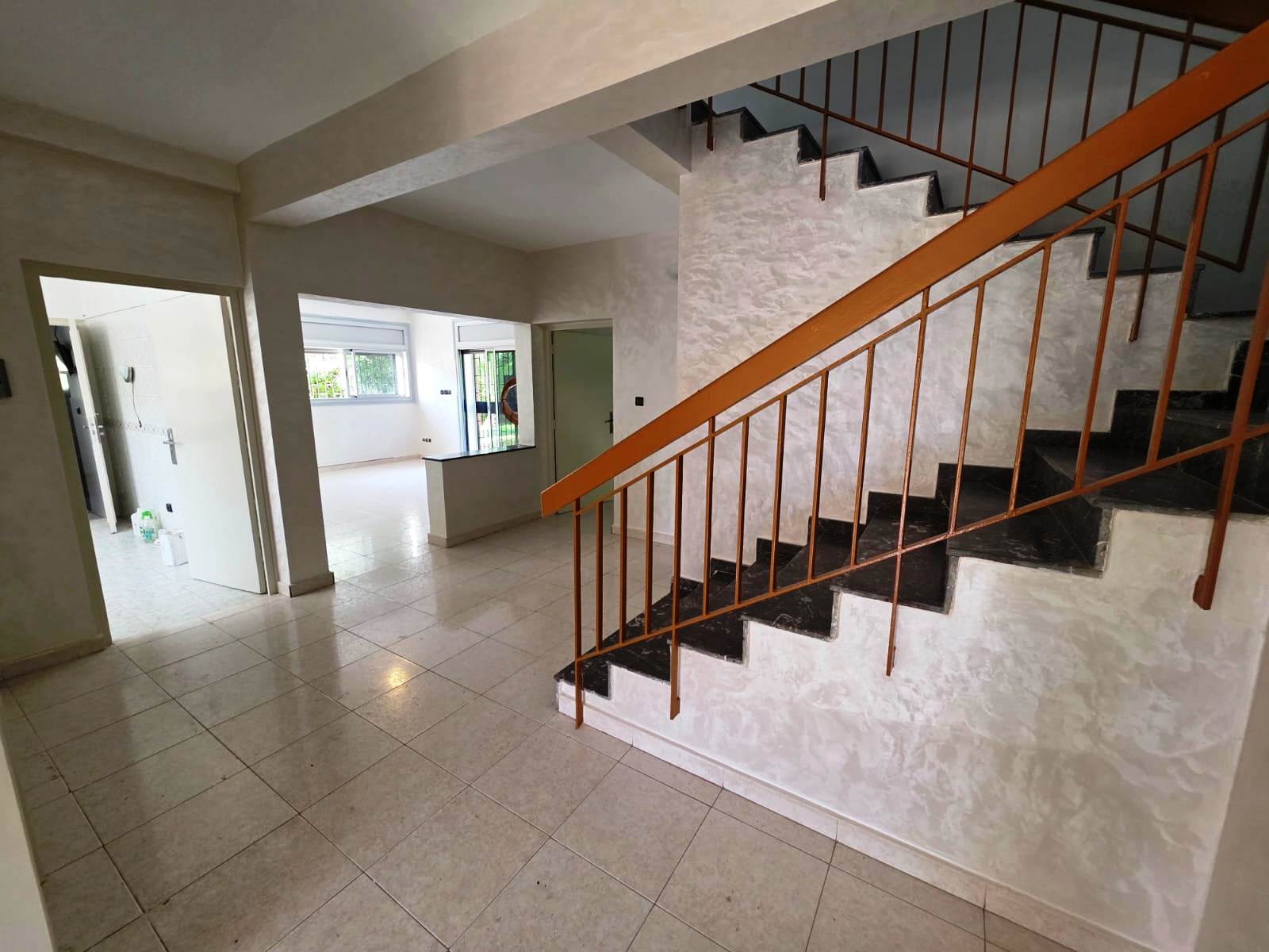 Villa 1060 m² à Hay Riad — 8