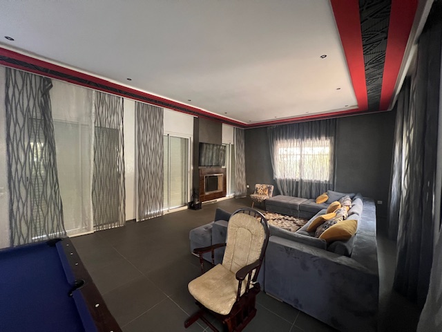 Oued Merzeg – Superbe Villa d’Angle à Louer VIDE 5CH — 4