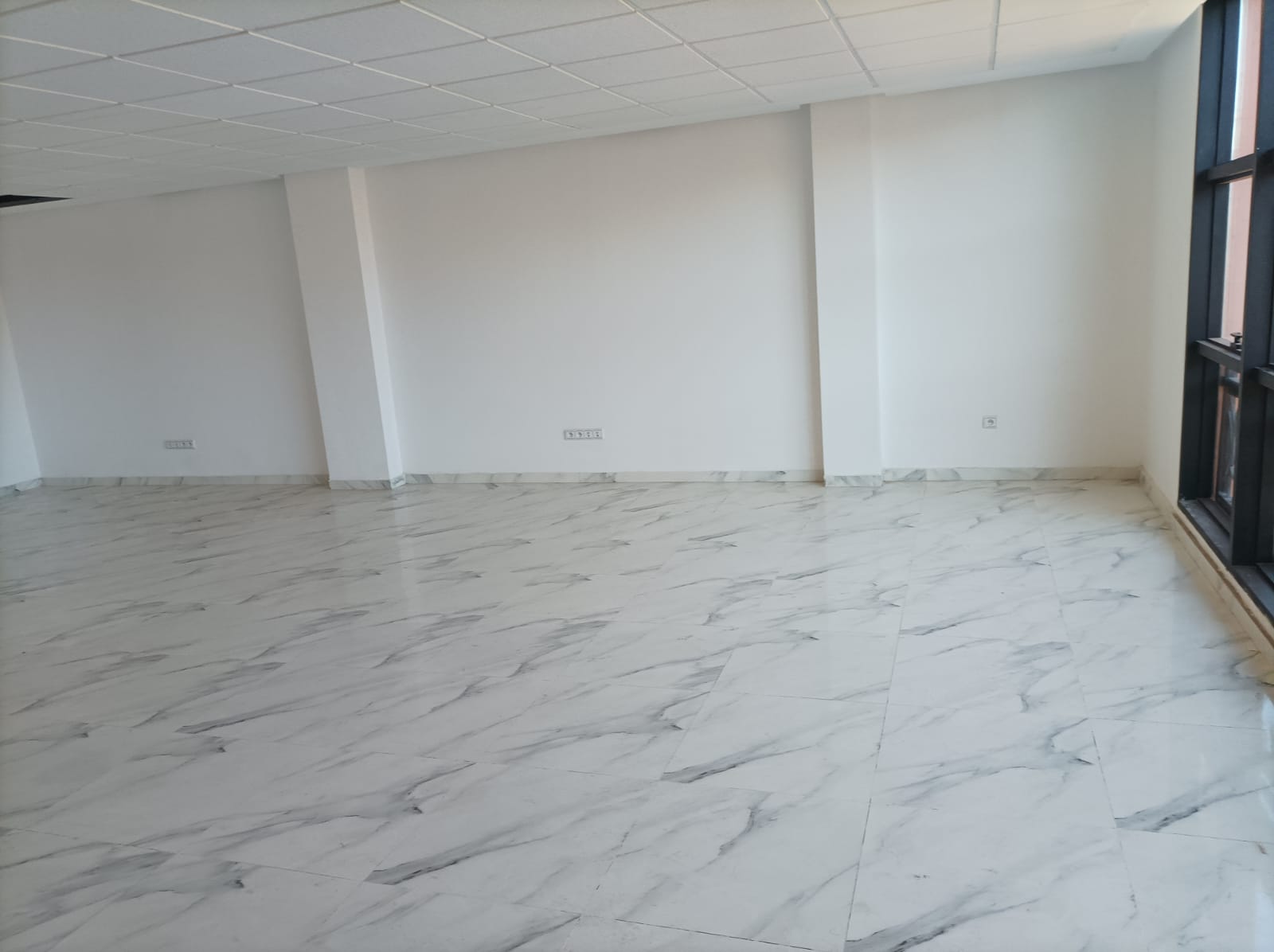 Plateau bureau à louer 54 m² Guéliz — 2