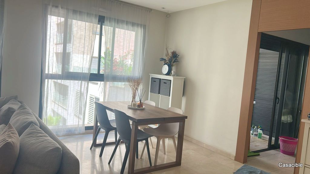 CFC: Location appartement meublé 2 chambres, terrasse. — 4