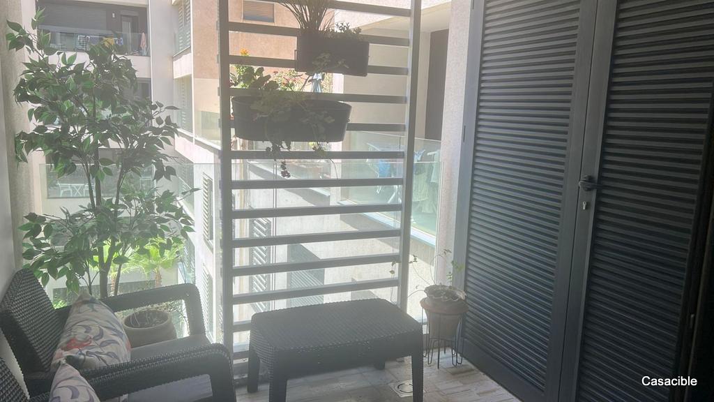 CFC: Location appartement meublé 2 chambres, terrasse. — 2