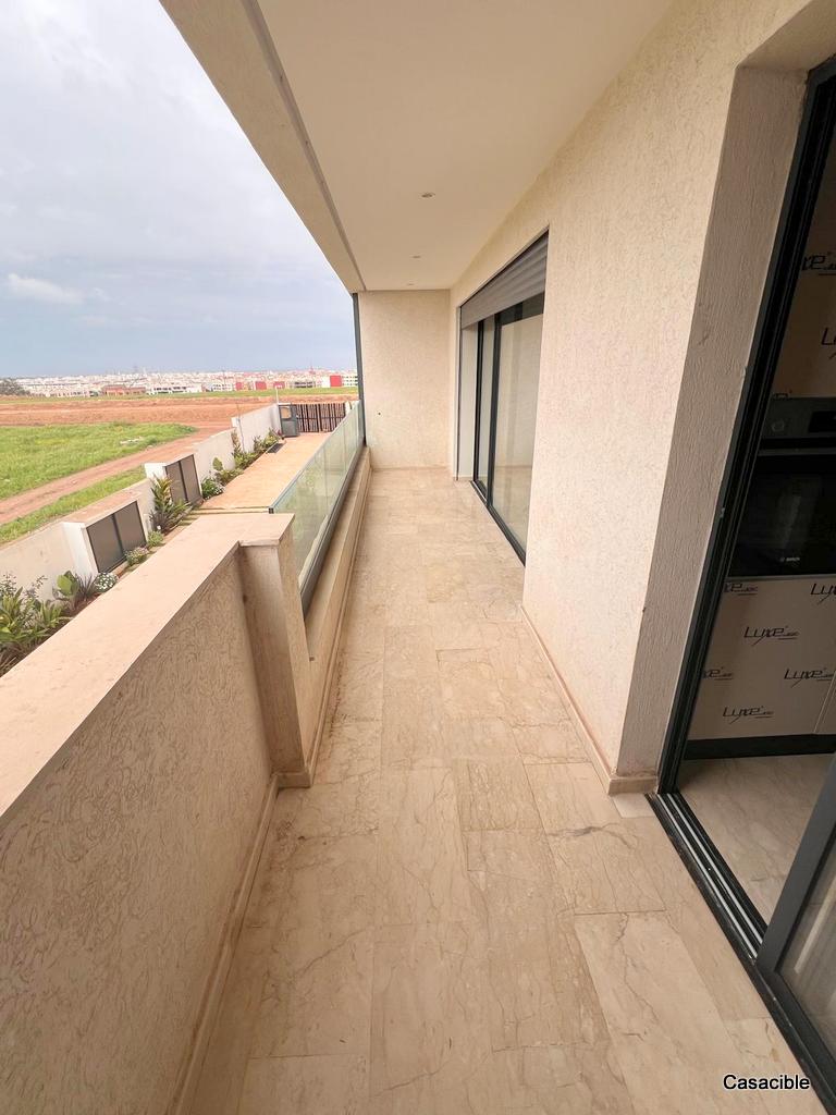 Californie: Location appartement vide 3 chambres, terrasse.