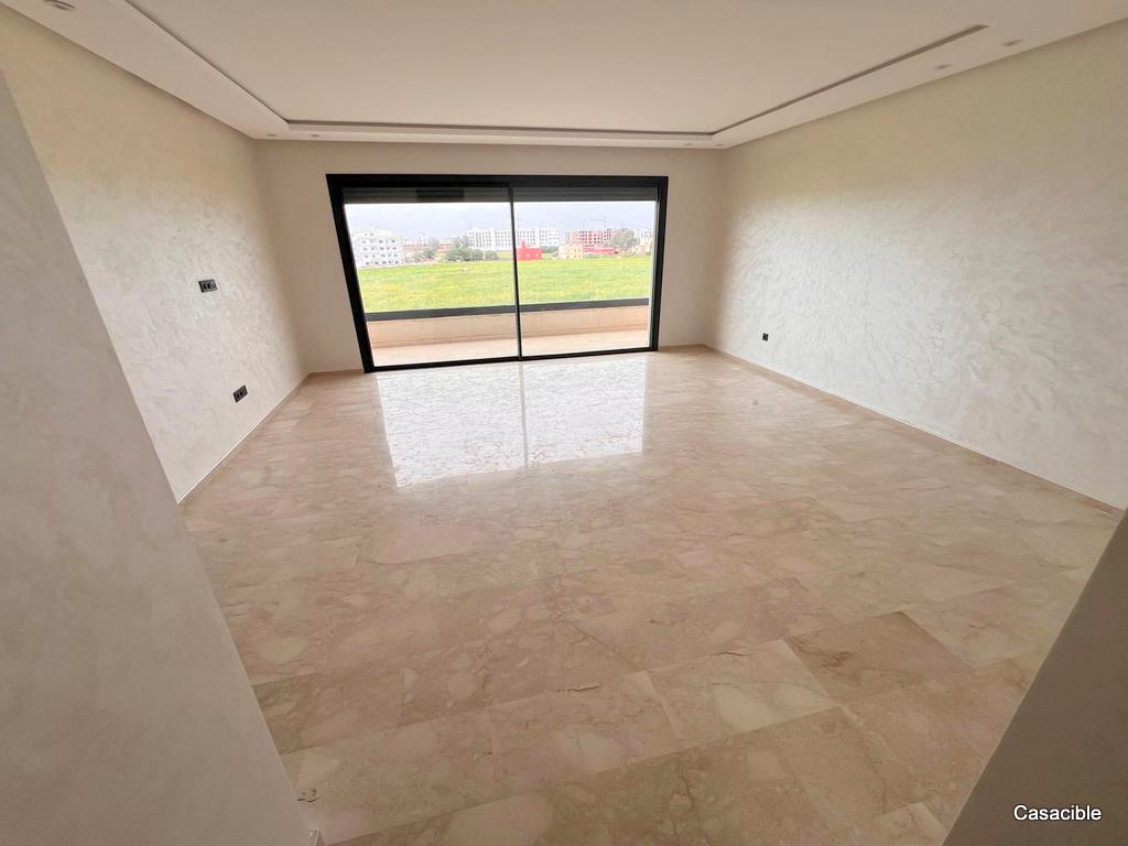 Californie: Location appartement vide 3 chambres, terrasse. — 2