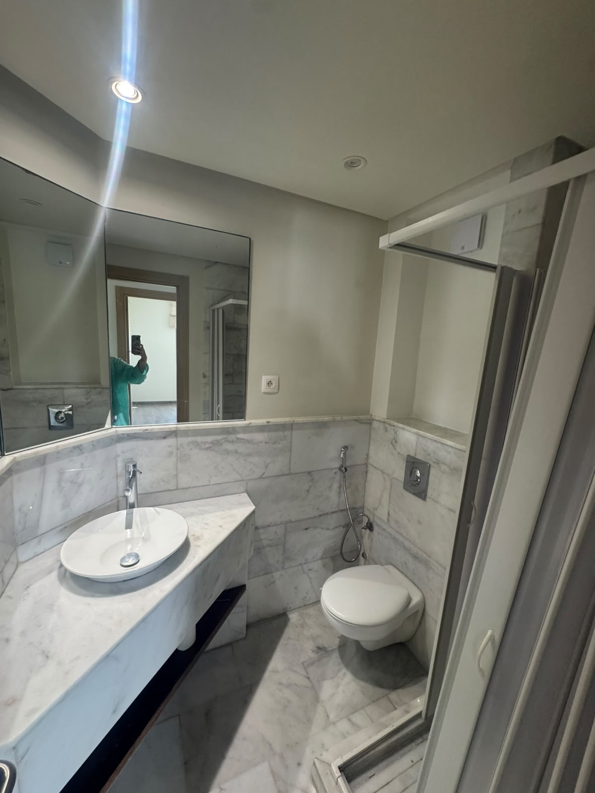 Dar Bouazza –Bel appartement de 140 m² à louer 3CH — 6