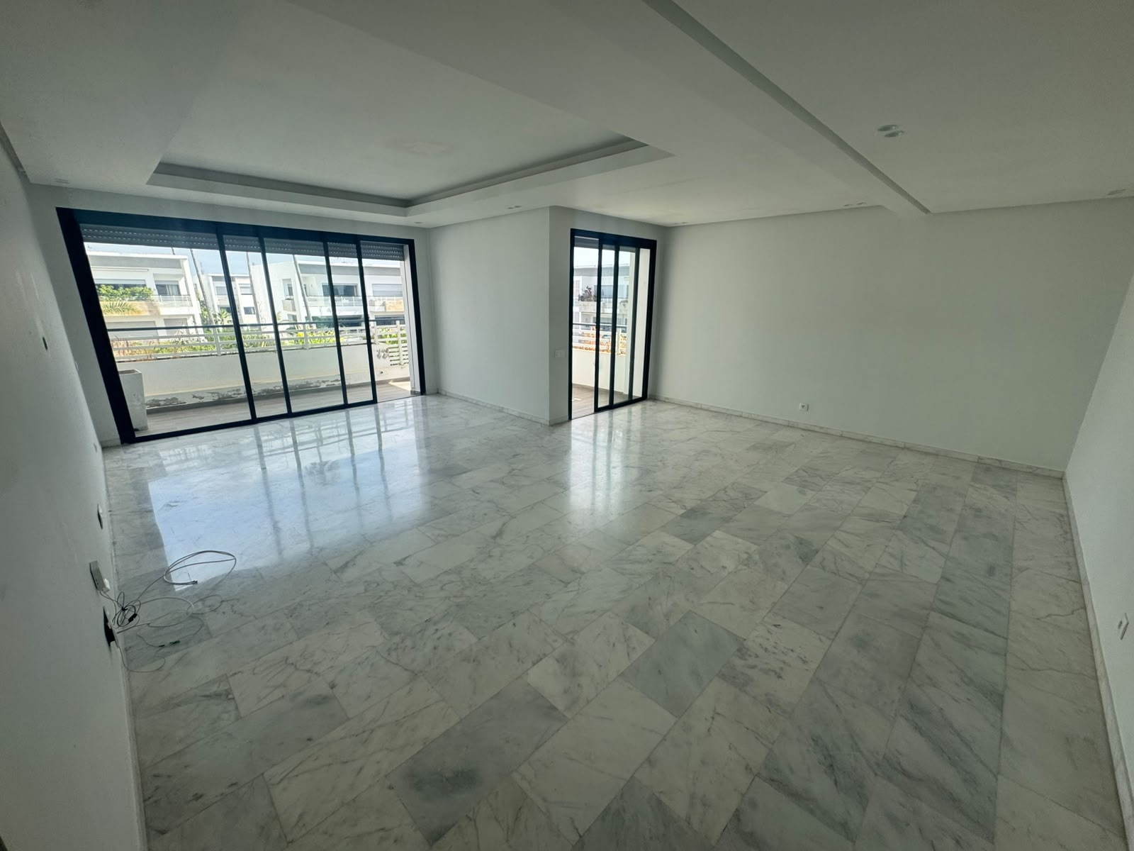 Dar Bouazza –Bel appartement de 140 m² à louer 3CH