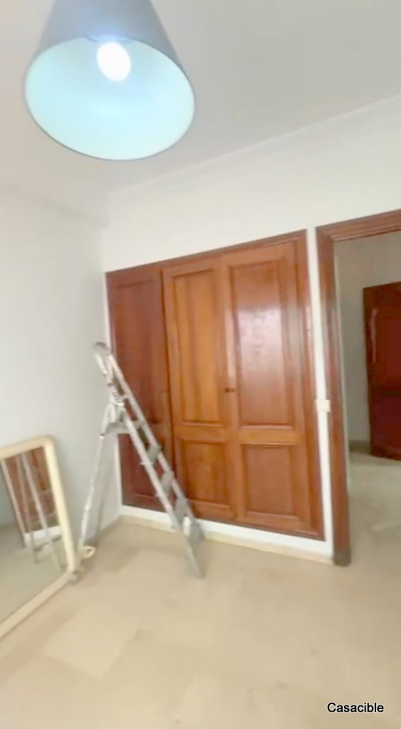 Val fleuri: Appafrtement vide 130 m², 2 chambres, terrasse. — 5