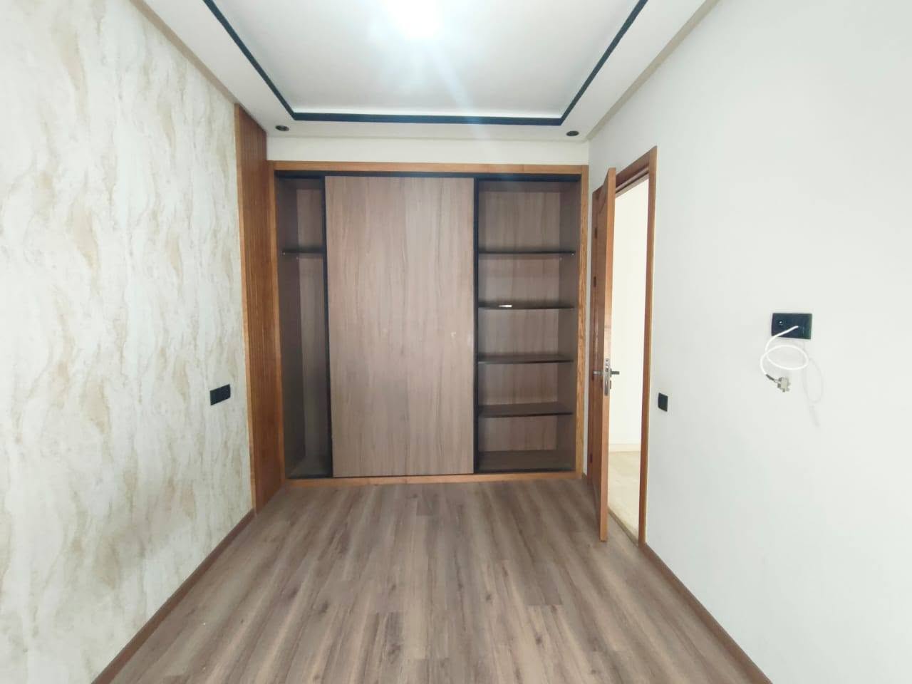 Studio vide 43m² Hôpitaux 4600 dh — 5
