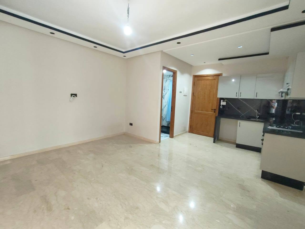 Studio vide 43m² Hôpitaux 4600 dh — 3