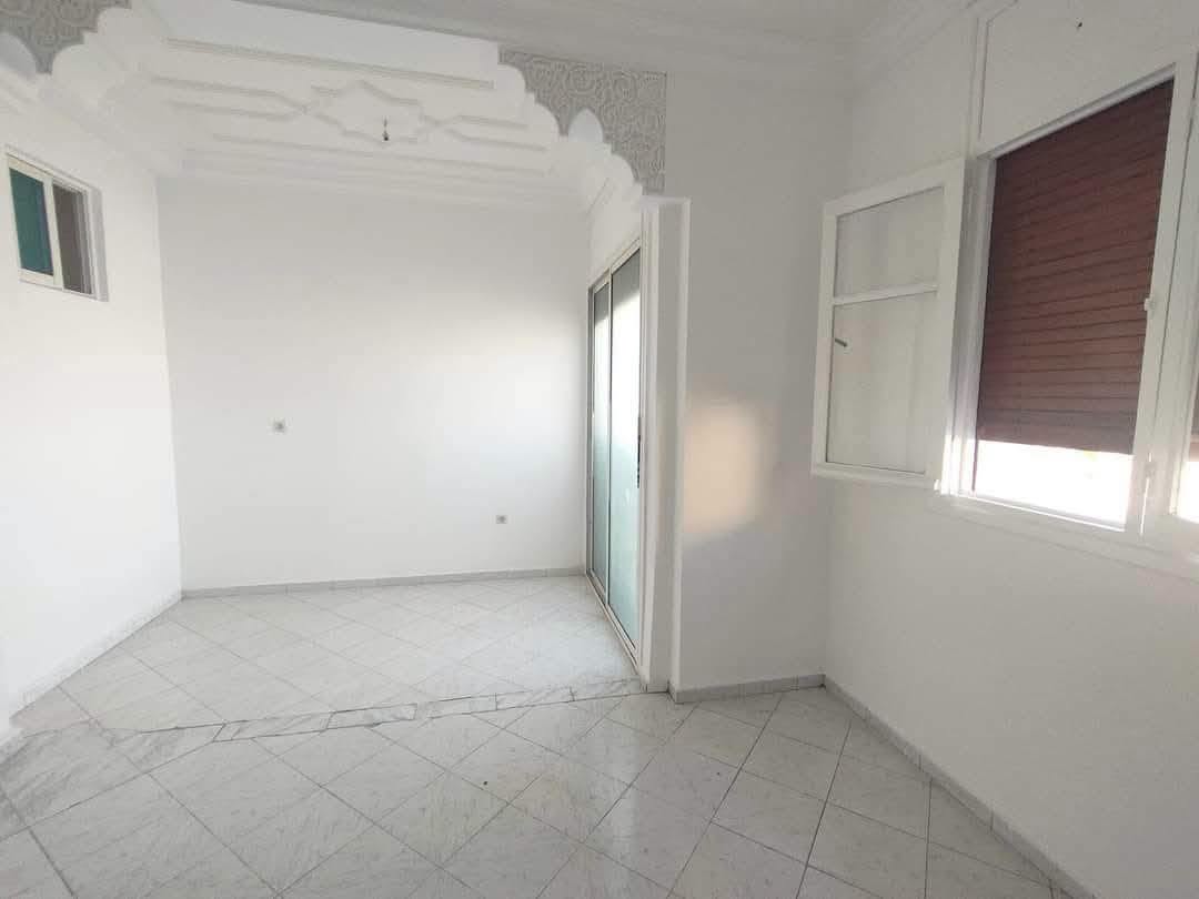 Appartement 80m² Mazola Hay Hassani 3700 dh — 3
