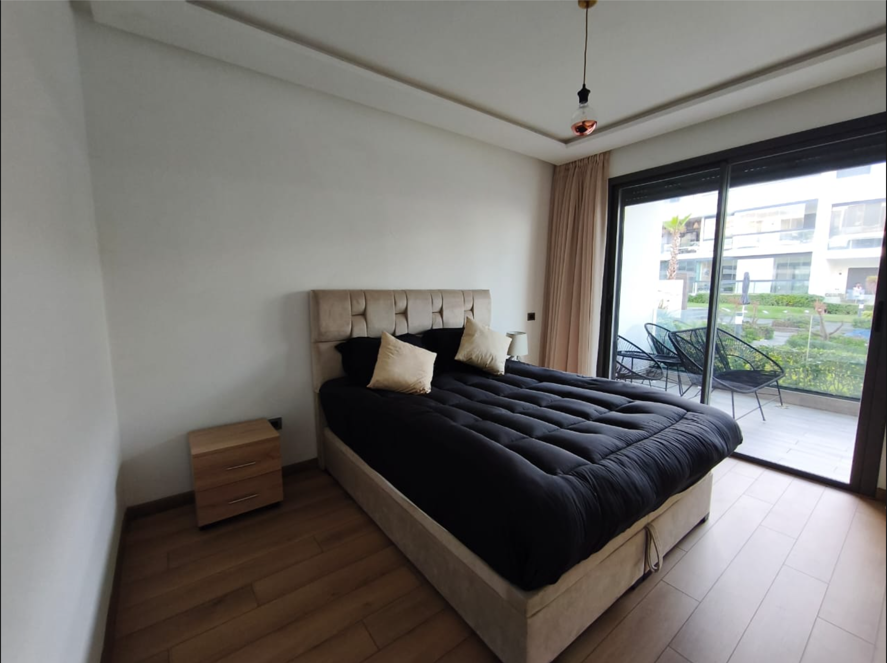 Superbe Appartement Rez-de-Jardin | Vue Piscines &amp; Océan — 3