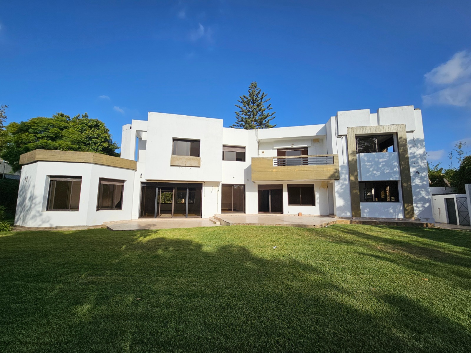 Belle villa bien située à louer