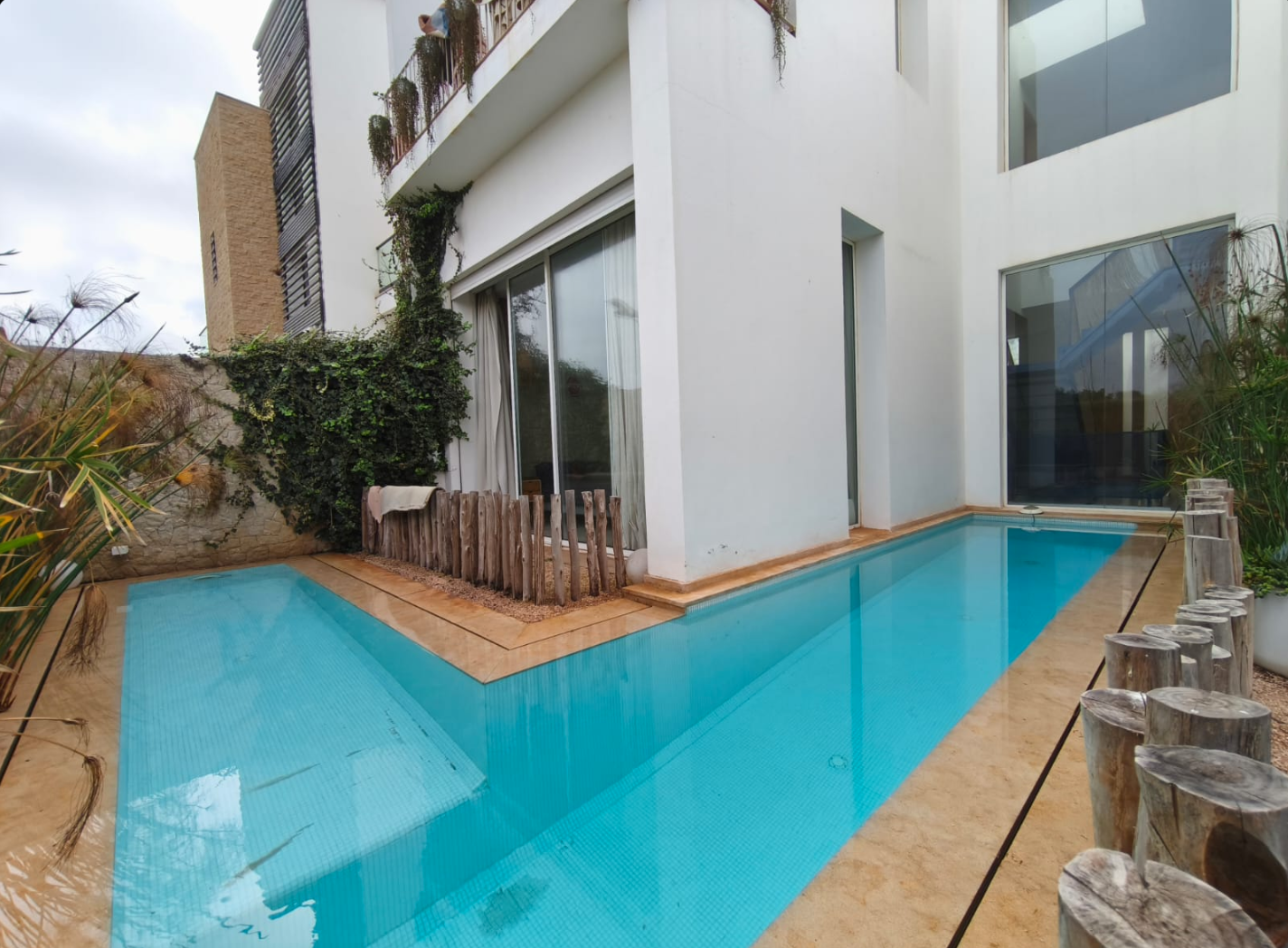 villa contemporaine vue mer location vide