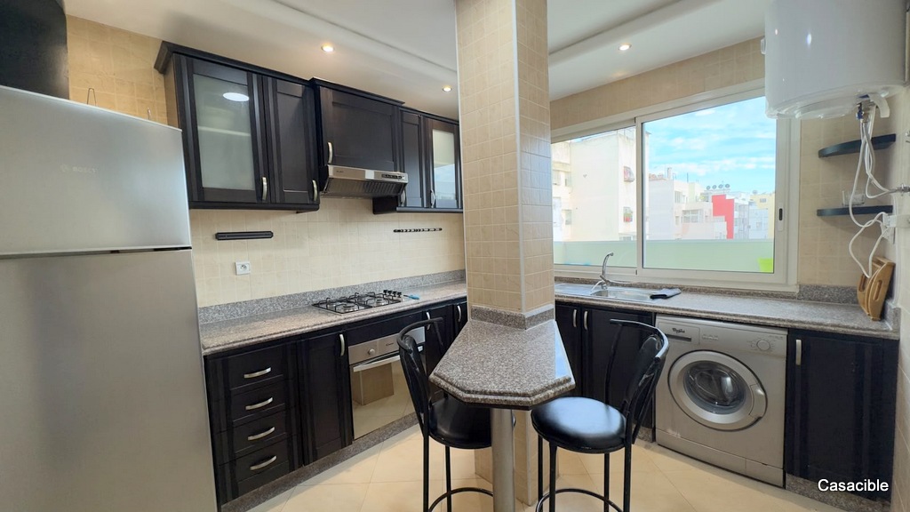 Bourgogne: Location studio meublé avec balcon. — 5