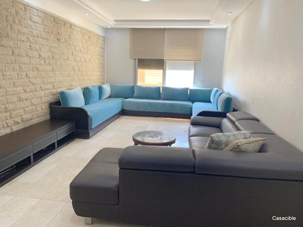 Bourgogne: Location appartement meublé 2 chambres, balcon.
