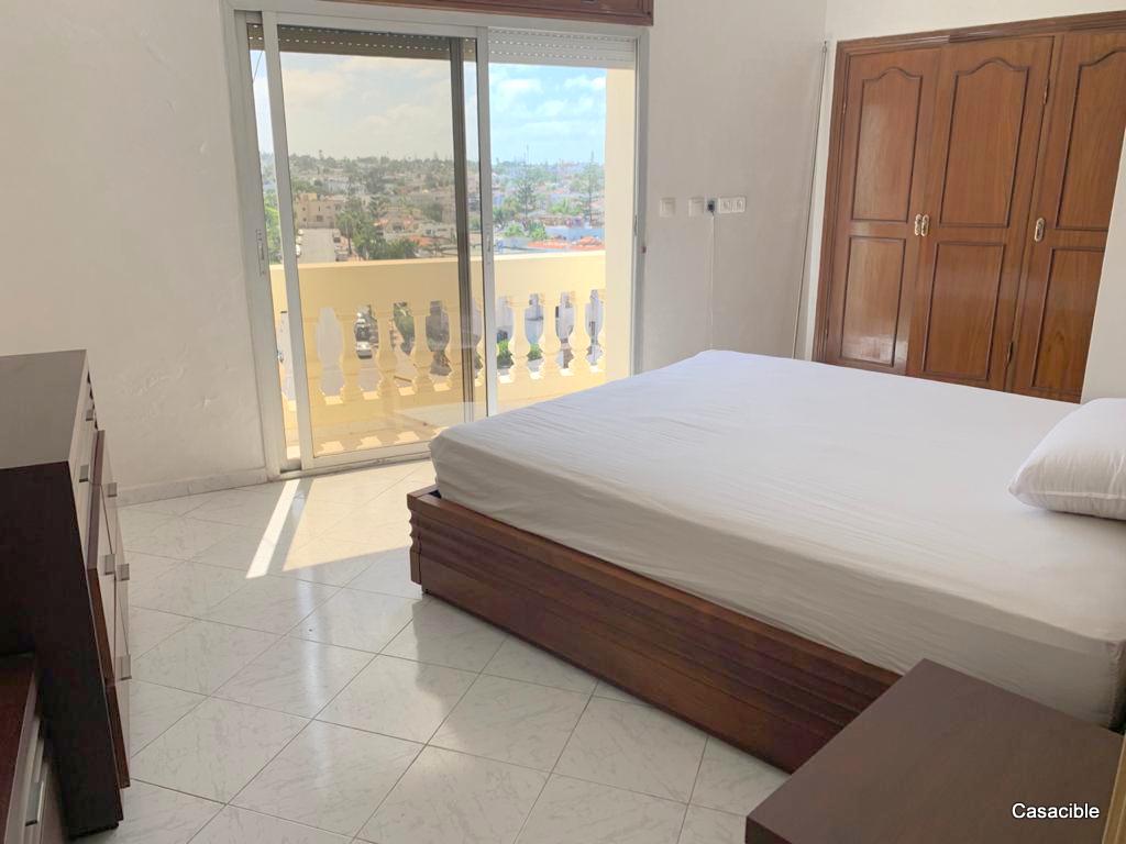 Bourgogne: Location appartement meublé 2 chambres, balcon. — 4