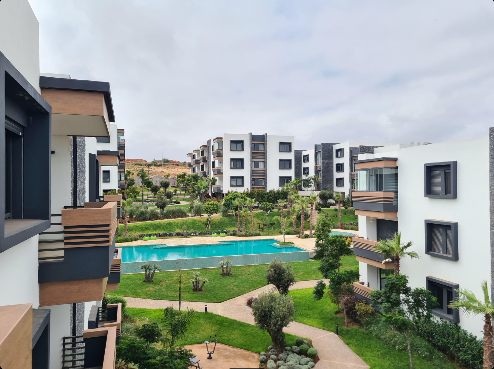 Appartement de standing neuf à louer meublé