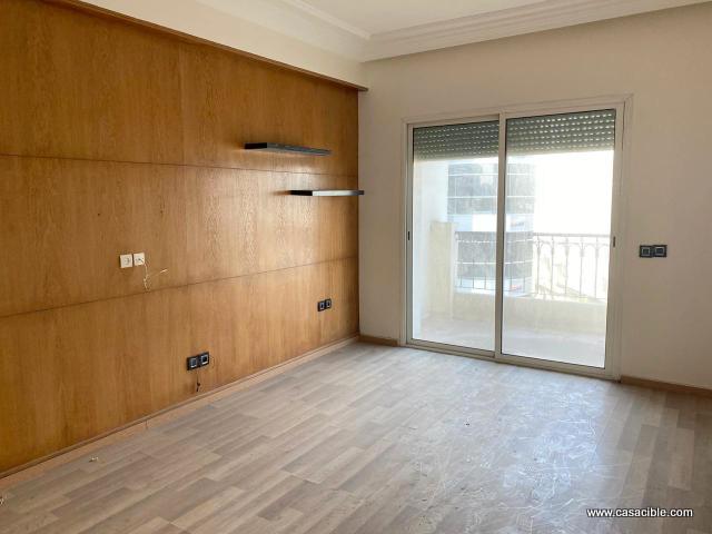 Palmier: Location appartement vide 3 chambres, balcon. — 3