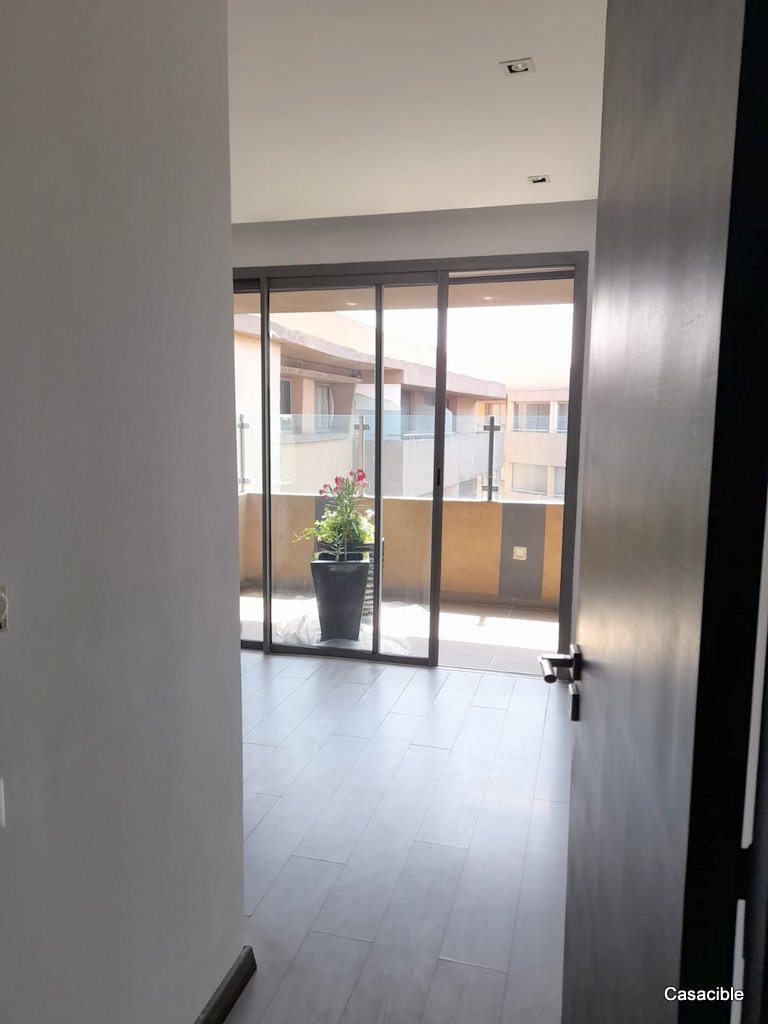 Gauthier: Location appartement vide 3 chambres, balcon. — 5
