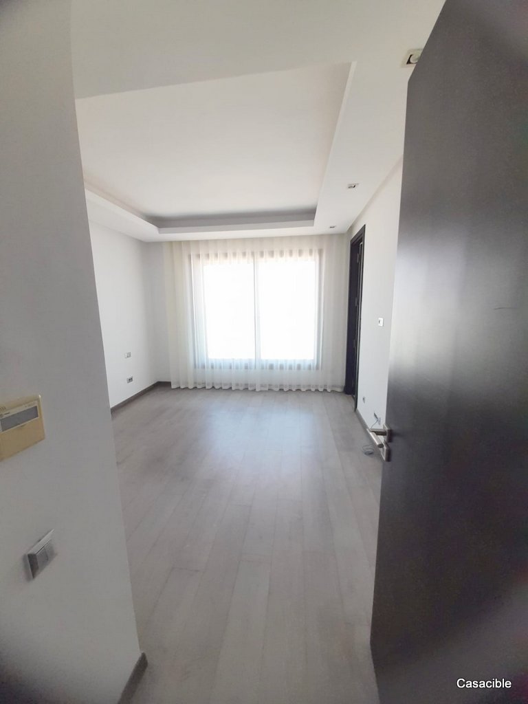 Gauthier: Location appartement vide 3 chambres, balcon. — 3