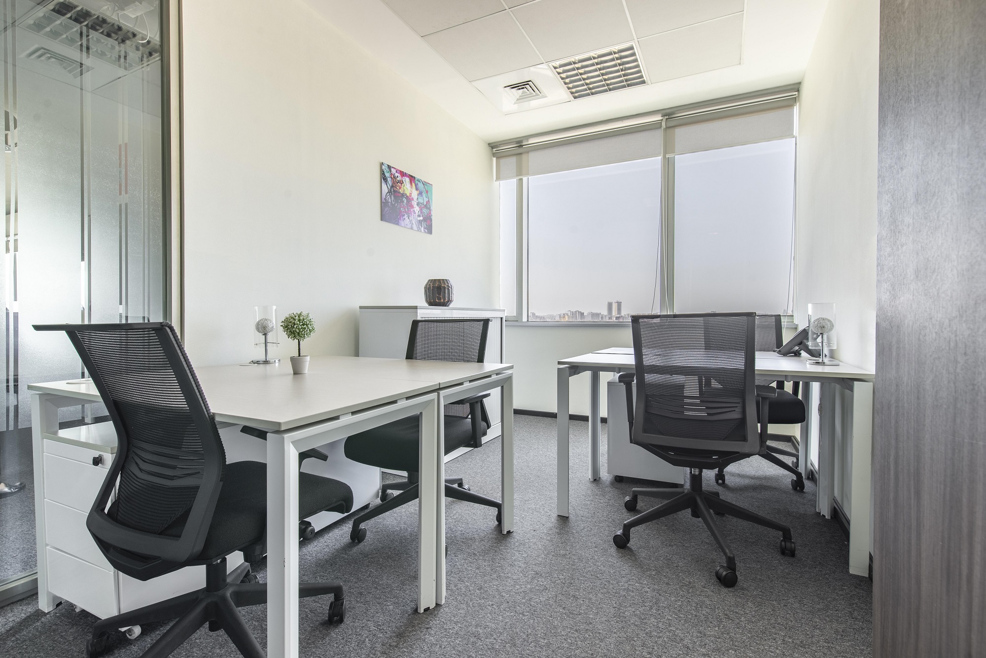 Bureau dédié – 3 personnes – Regus CASABLANCA, Marina Casablanca — 4