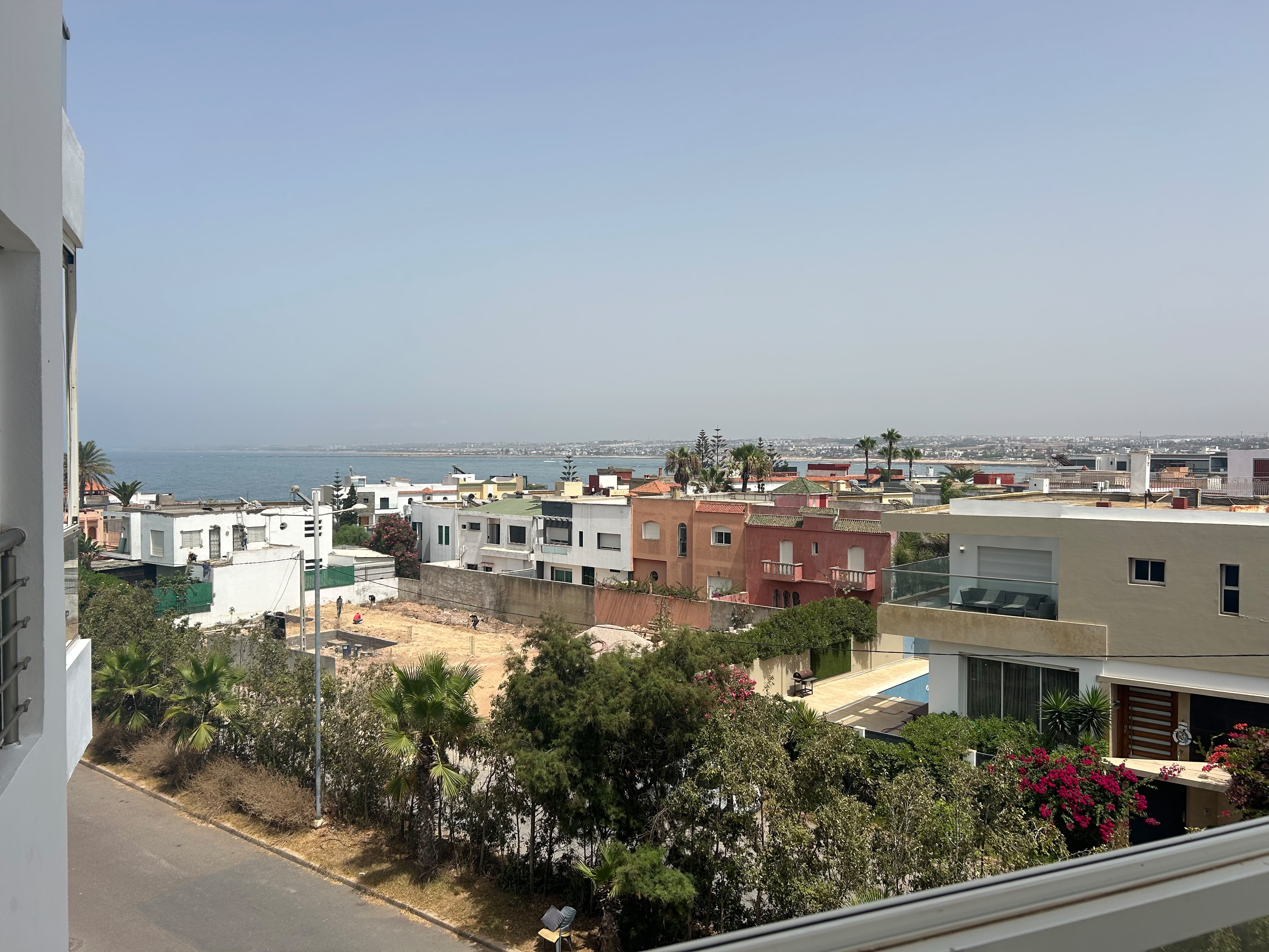 Dar Bouazza – Magnifique Appartement avec Vue Mer à Vendre