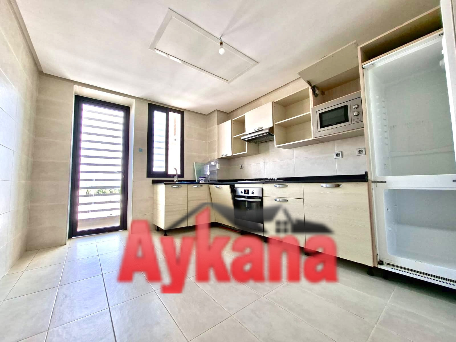 Location appartement à Hay Riad prestigia — 4